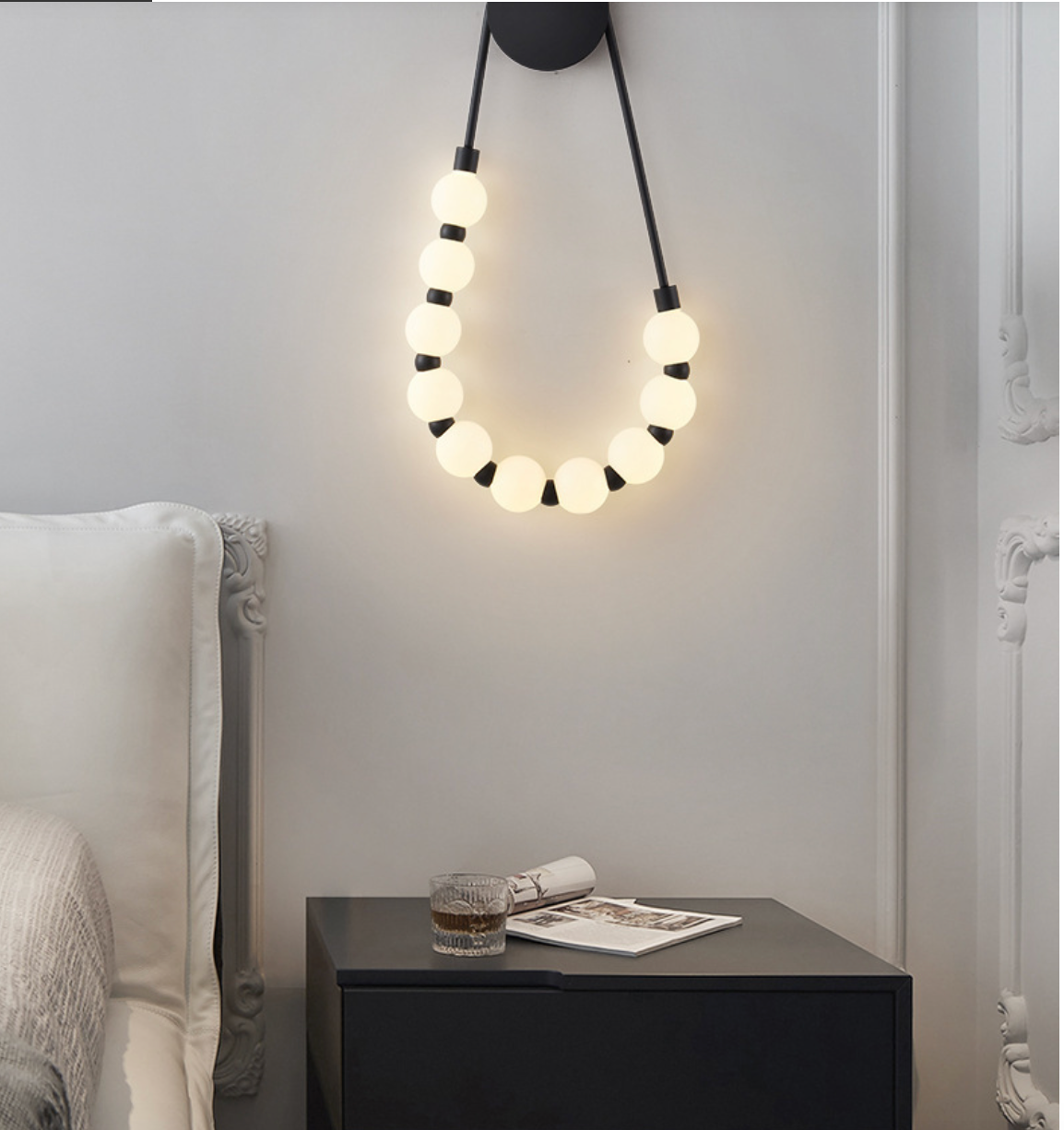 Luxury Pearl Necklace Wall Lamp, Creative High-End Sconce, Modern Nordic Ball Wall Light, Aesthetic Decorative Lighting, Minimalist Glass Globe Sconce, Artistic Bedroom Light