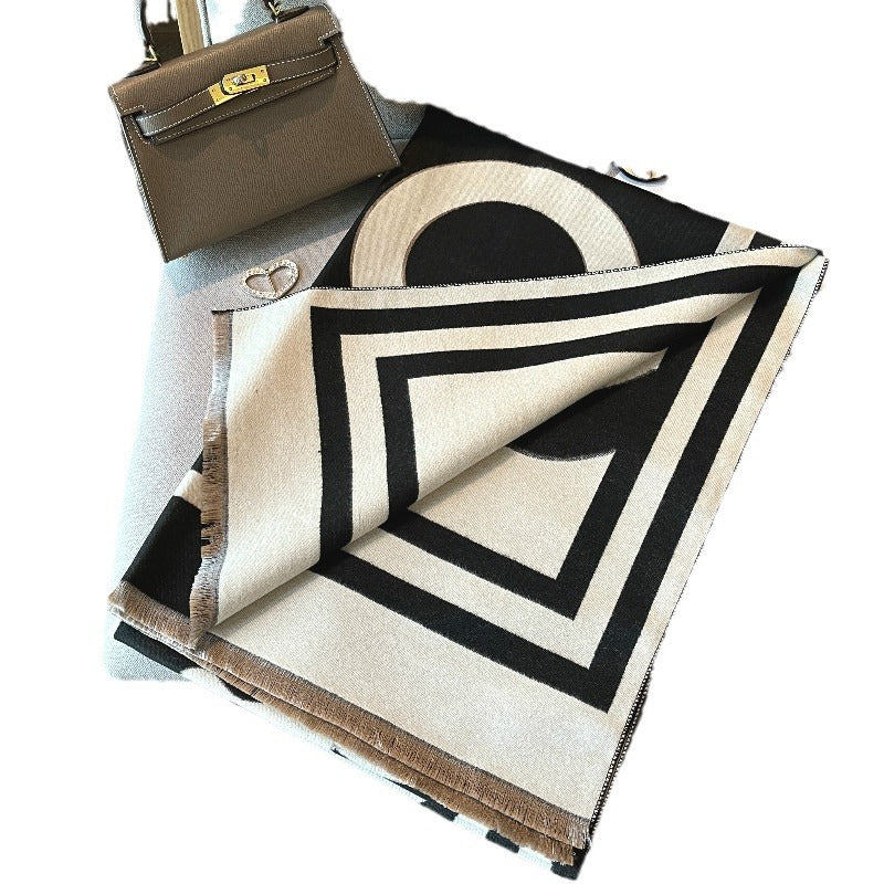 It Looks Good When You Hang It Casually, High-end Feeling, Full Of Black Shawl For Women